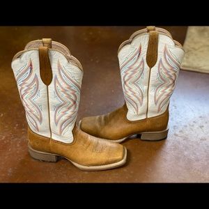 Ariat Women’s Western Square toe boots